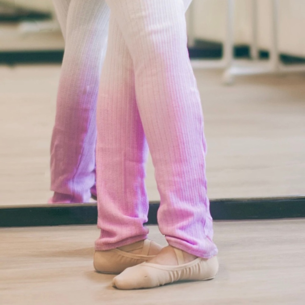 Cloud and Victory pink ombré leg warmers